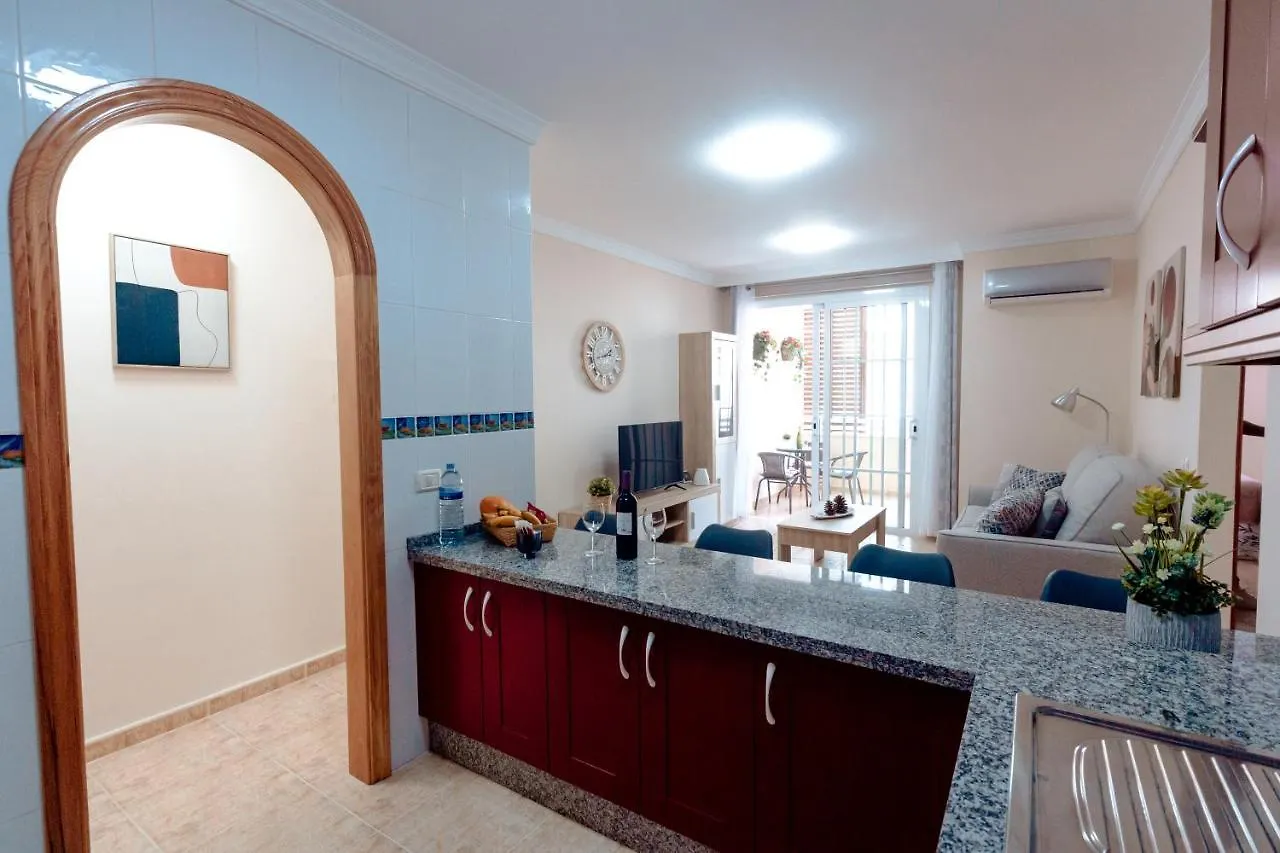 Apto Ache, Acogedor Apartamento De 66 M Con Terraza, Aire Acondicionado Y Parking Privado Gratuito Los Abrigos Apartment