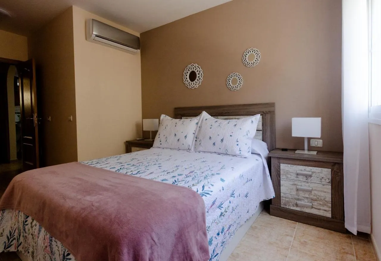 Apto Ache, Acogedor Apartamento De 66 M Con Terraza, Aire Acondicionado Y Parking Privado Gratuito Los Abrigos Spain